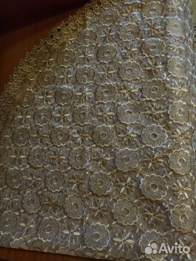 Скатерть круглая с вышивкой