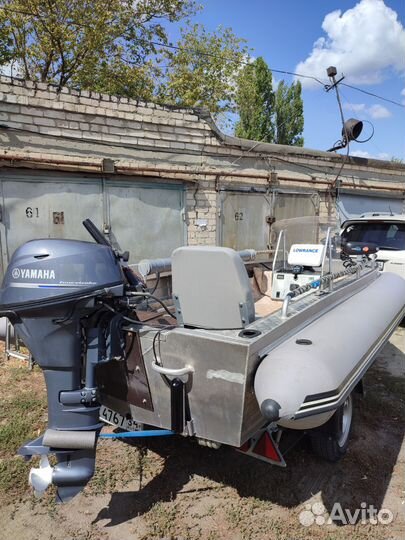 Моторная лодка для рыбалки и туризма