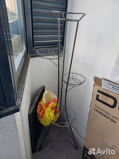 Подставка для цветов напольная