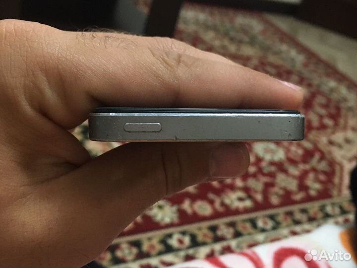 iPhone 5S, 16 ГБ