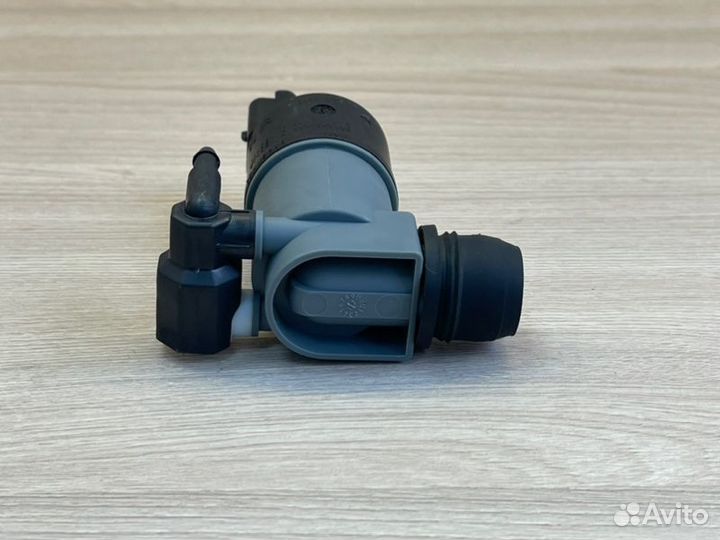Насос стеклоомывателя Renault Sandero Stepway