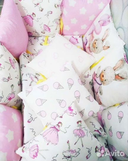 Бортики в детскую кроватку. Комплект в кроватку