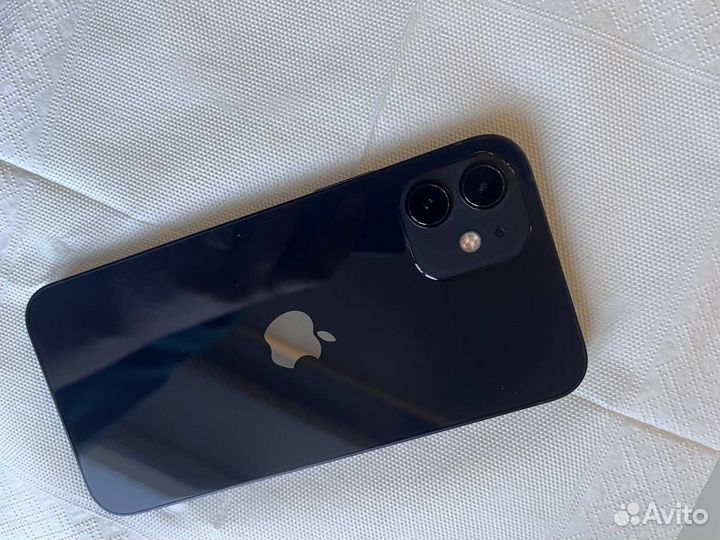 iPhone 12, 64 ГБ