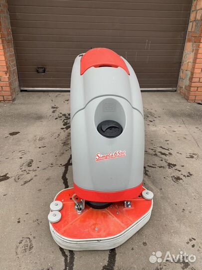 Поломоечная машина Comac Simpla 65