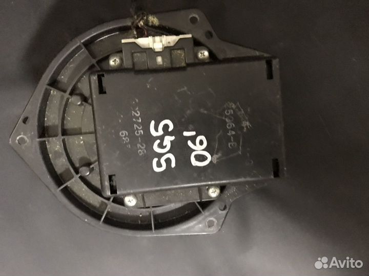 Моторчик печки Subaru Forester sg5