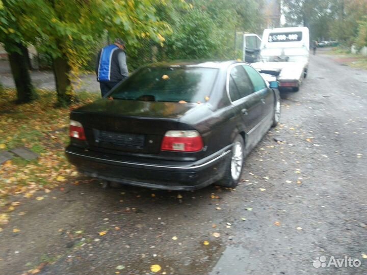 Бмв е39 523 в разбор