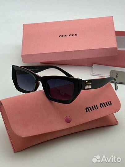 Солнцезащитные очки miu miu