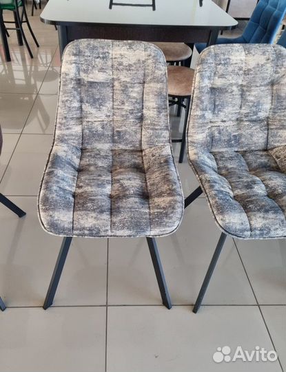 Стулья на металлокаркасе