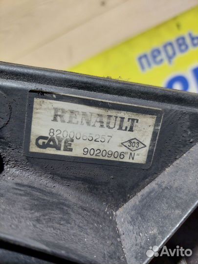 Диффузор радиатора Renault Scenic