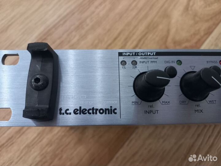 Процессор эффектов tc electronic m300