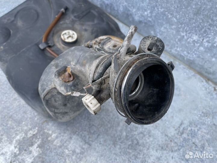 Бак топливный для Volkswagen Golf 2