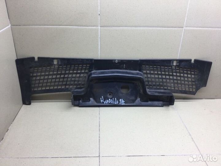 Решетка стеклооч. (планка под лобовое стекло)