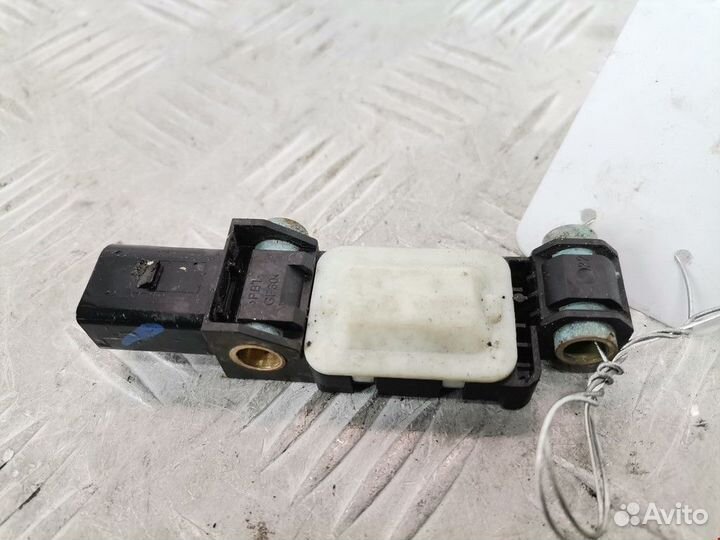 Датчик удара Audi A4 B6 2004 8E0959651B