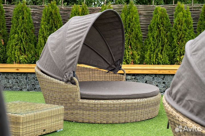 Кровать плетеная круглая из иск. ротанга