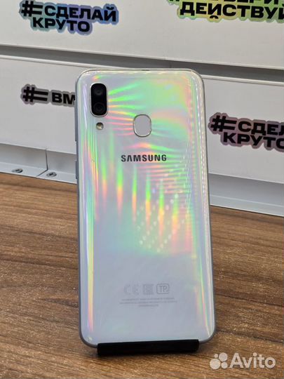 Samsung Galaxy A40, 4/64 ГБ