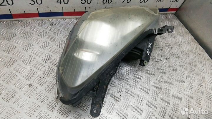 Фара левая Opel Astra H 2005