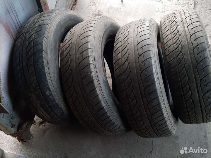 Toyo Tranpath MPZ 215/70 R15 28L