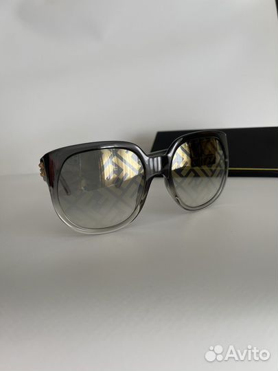 Очки солнцезащитные Fendi оригинал