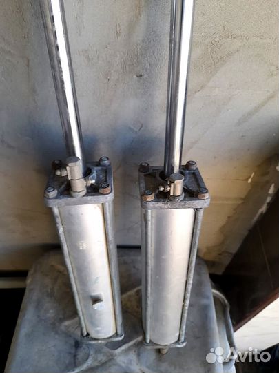 Пневмоцилиндр