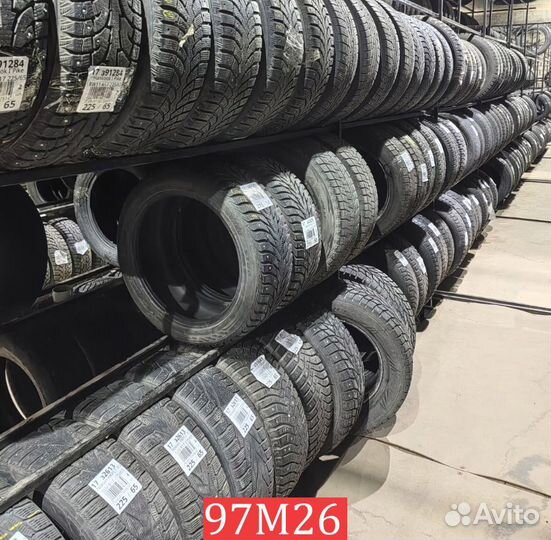 Nokian Tyres Hakkapeliitta R 215/60 R16 99M