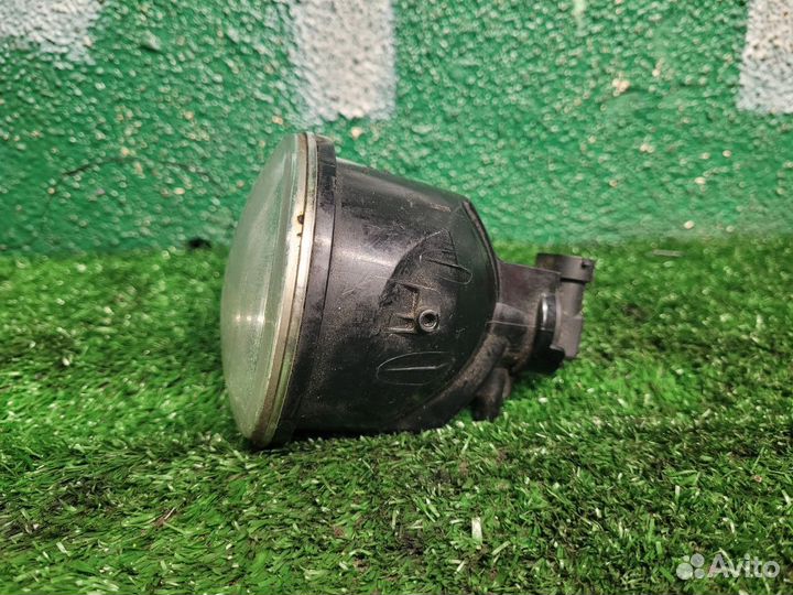 Фара противотуманная на Subaru Legacy