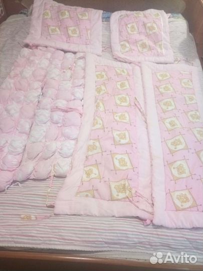 Бортики в кроватку, 7 шт