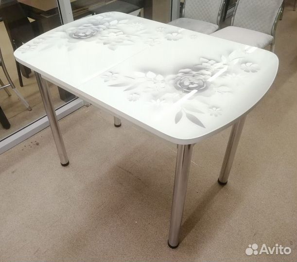 Стол кухонный. Со склада