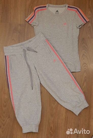 Костюм adidas р.42