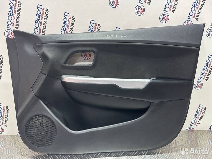 Обшивка двери Kia Rio 3