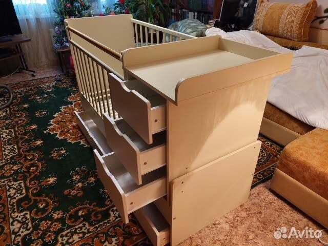 Детская кроватка трансформер с маятником