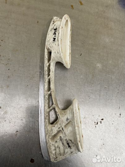 Стакан с лезвием