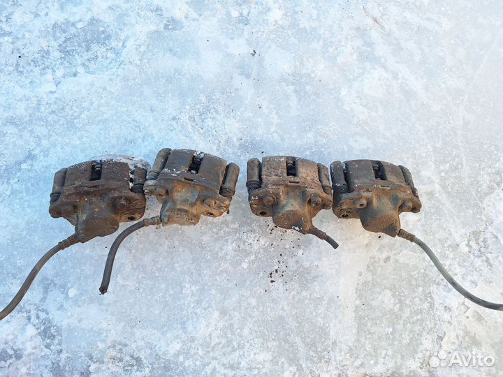 Суппорт на Renault Logan 1