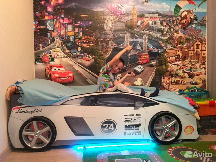 Кровать машина