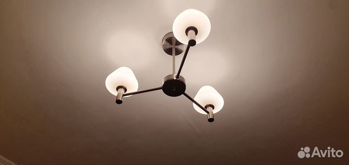 Люстры и светильники бу