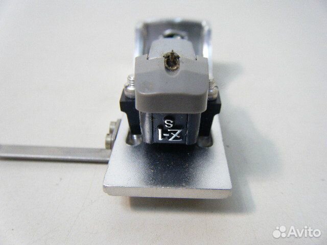 Головки на магнитофоны и звукосниматели и иглы