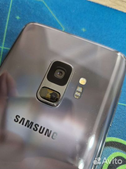 Телефон Samsung s9