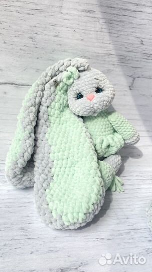 Вязаный заяц