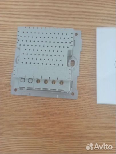 Сенсорный выключатель