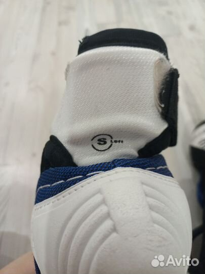 Налокотники хоккейные детские бу