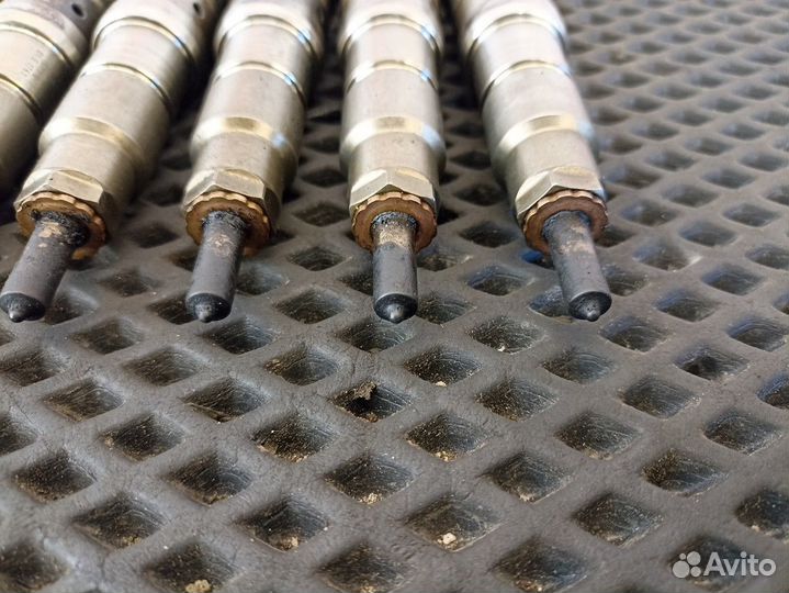 Комплект форсунок топливных