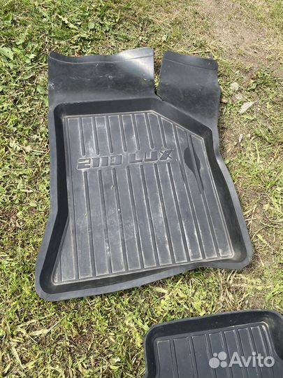 Резиновые коврики ваз 2110-12