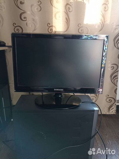 Компьютер с монитором