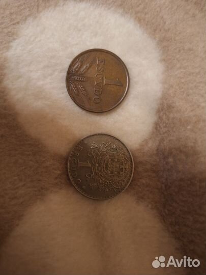 Сет монет для Олеси: 1 эскудо