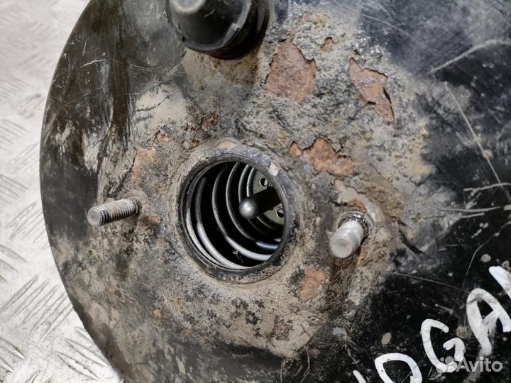 Усилитель тормозов вакуумный Renault Logan 2005 20