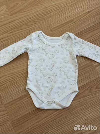 Одежда новорожденному, боди, шапочки, ползунки