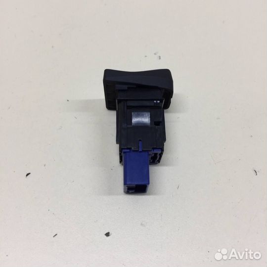 Кнопка антипробуксовочной системы Toyota Rav 4 XA50 2018