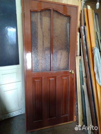 Двери из массива сосны бу