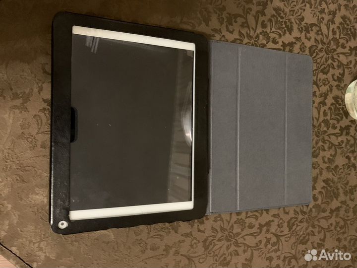 Планшет RoverPad Tesla 9.7