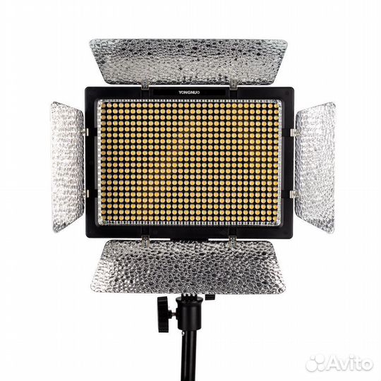 Осветитель светодиодный Yongnuo YN-600 II 5500K