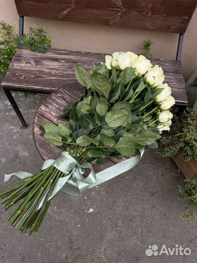 Белые розы гиганты 90см, букет цветов белые розы